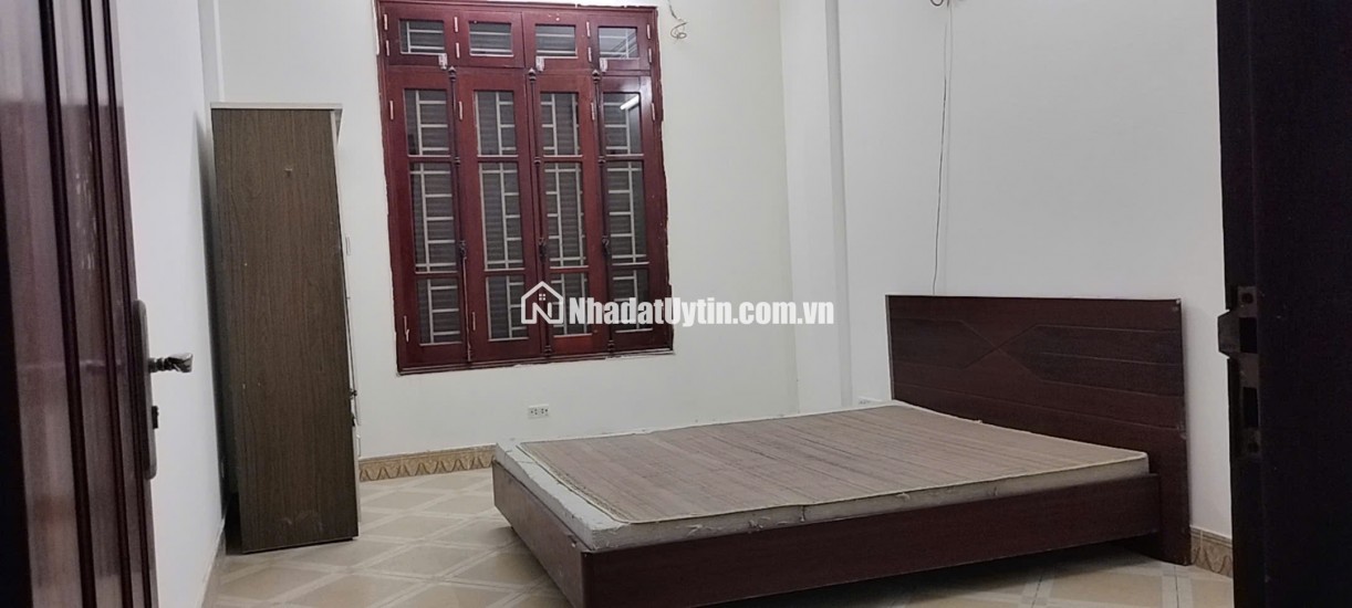 Nhà ngõ 35m2 + 4 phòng ngủ + ngõ 81 Lương Định Của